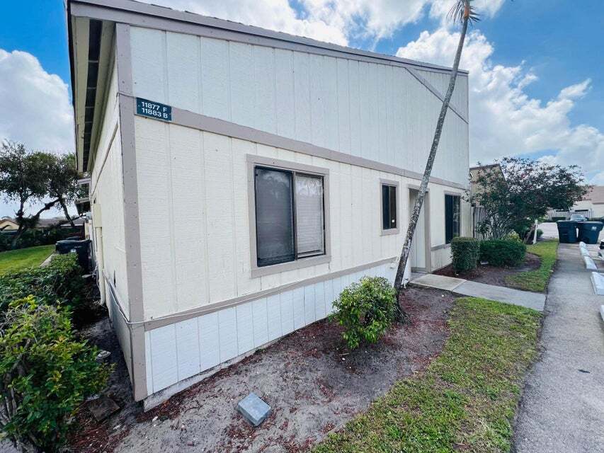 Building Photo - 11877 Sturbridge Ln