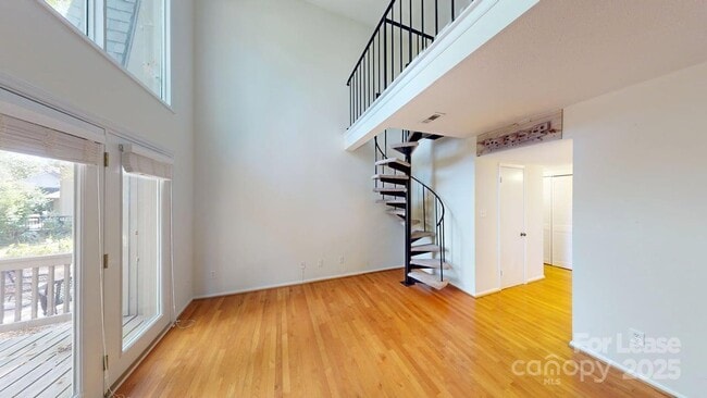 Building Photo - 4025 Woodfox Dr