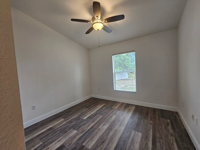 Building Photo - 308 Highland Meadows Dr