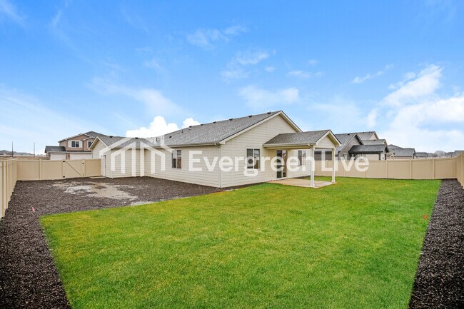 Building Photo - 301 Ravello St