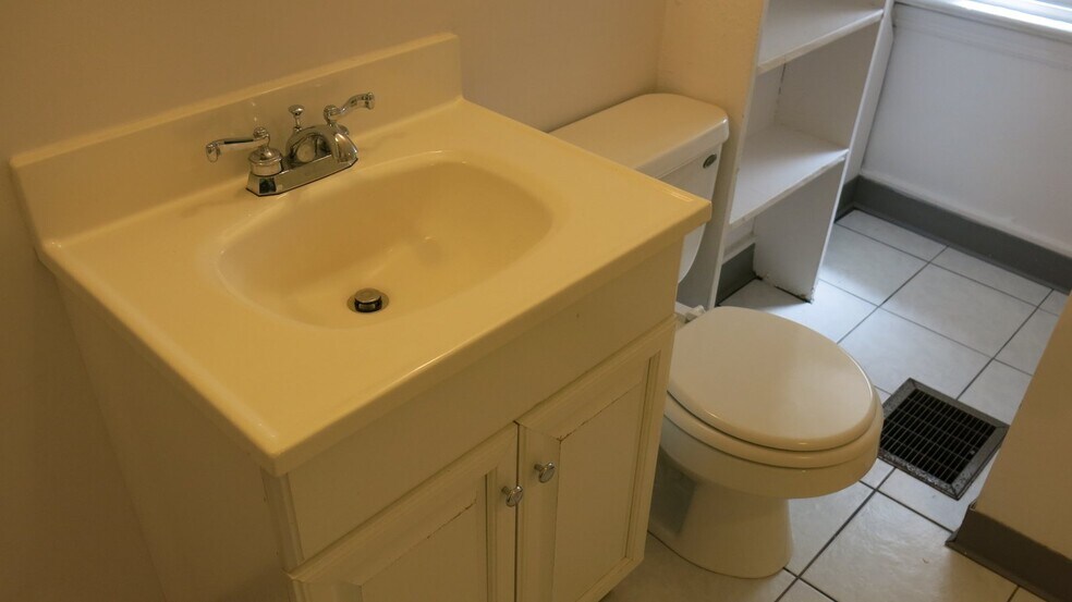 Building Photo - 4707 Maripoe St