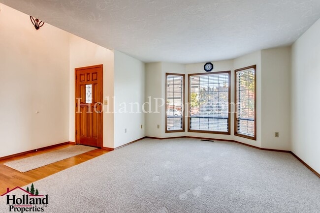 Building Photo - Coming Soon! Beautiful Portland Home in Bethany Neighborhood!!!