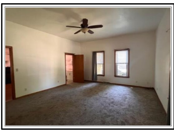 Living room 14x15 - 603 S Academy St