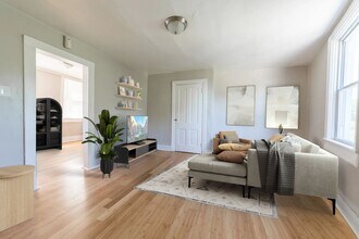 Building Photo - 1929 Arlington Ave