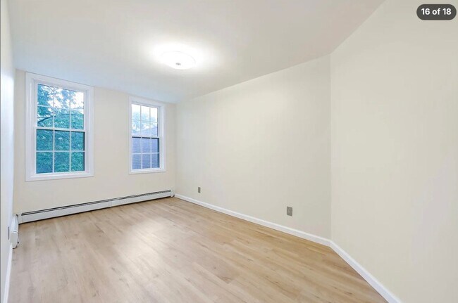 Building Photo - 120 Beach St