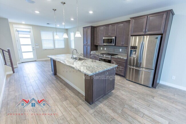 Building Photo - 2095 S Saguaro Dr