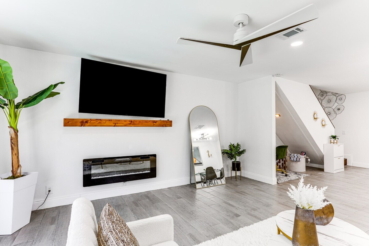 Building Photo - 4225 N Hwy A1A