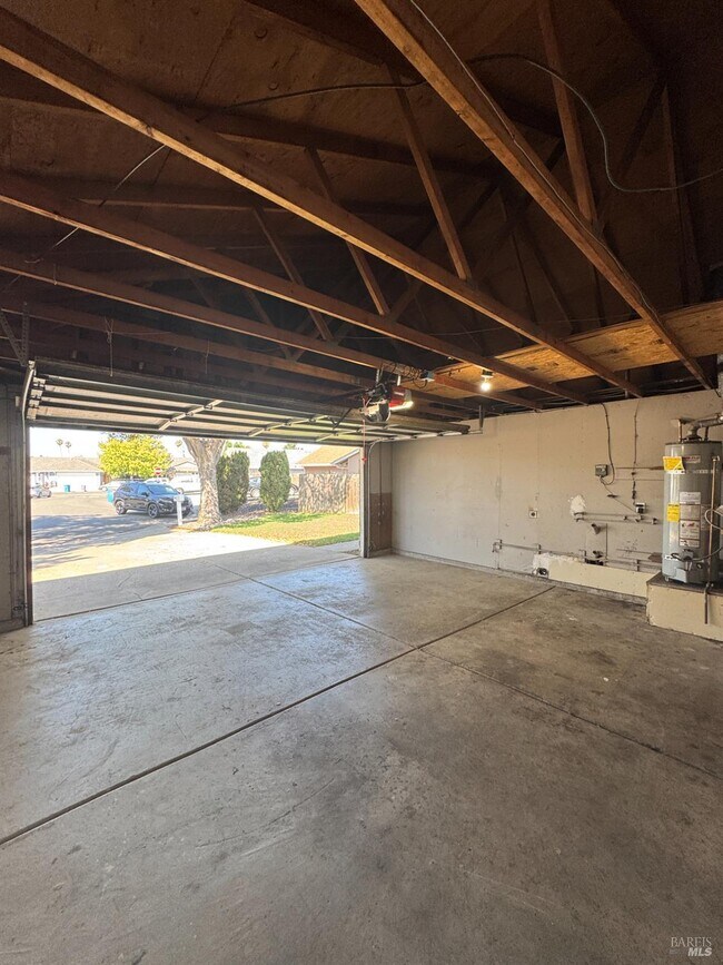 Building Photo - 120 Merrimac Ct