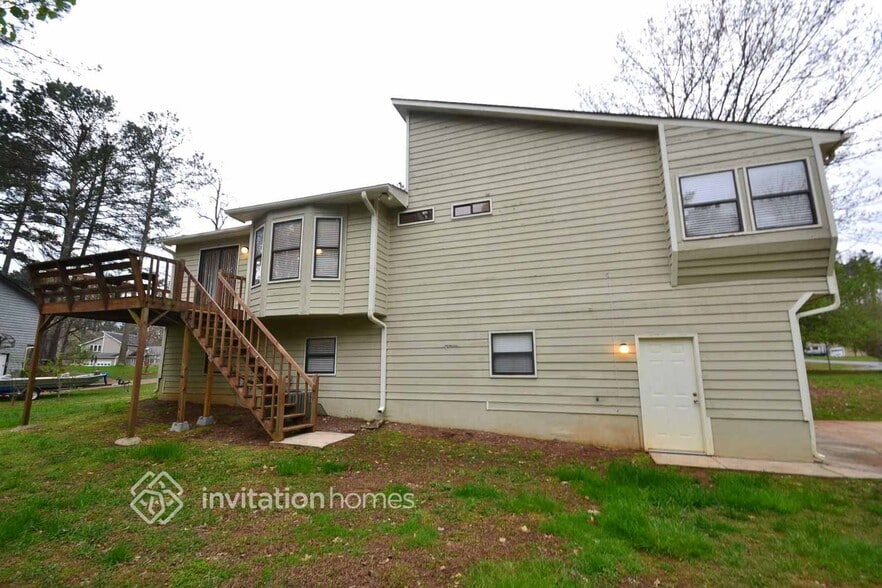 Building Photo - 6198 Brookside Ln