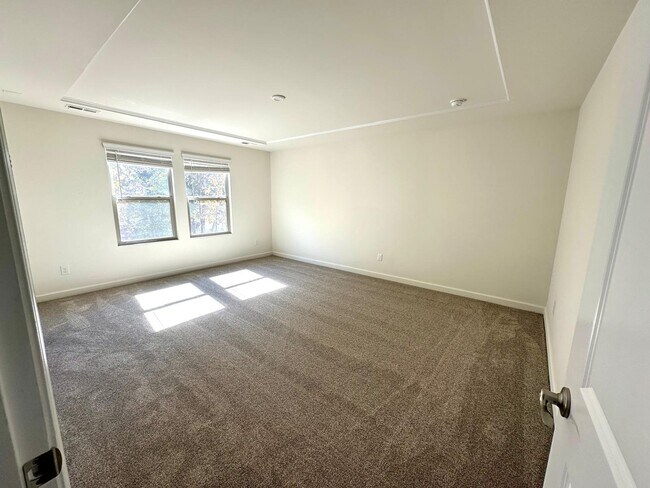 Building Photo - 11148 Comiskey Ln