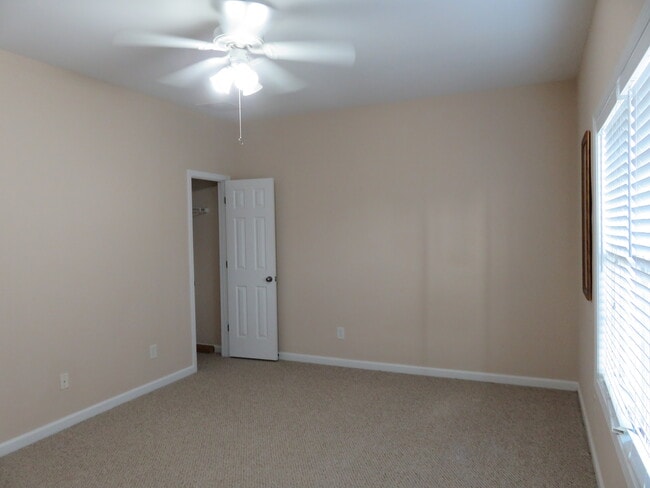 Building Photo - 2114 Tidal Cove