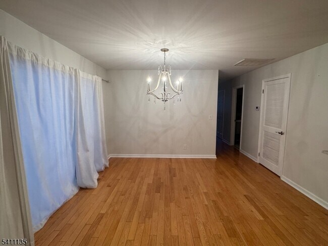 Building Photo - 50 W Lindsley Rd