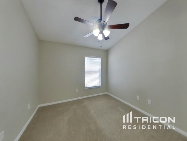 Building Photo - 13461 Staghorn Rd