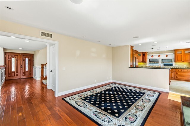 Building Photo - 2 Cedar Ridge