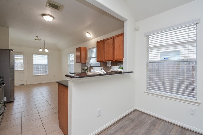 Building Photo - 12718 Boris Cove Trail