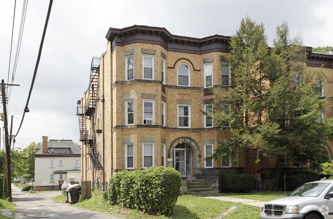 Building Photo - 5546 Jackson St