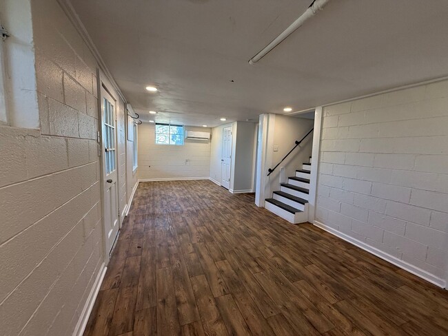 Building Photo - Welcome to Your New Rental Home in Athens,...