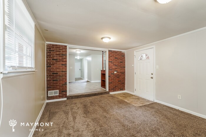 Building Photo - 2118 Cadden Rd