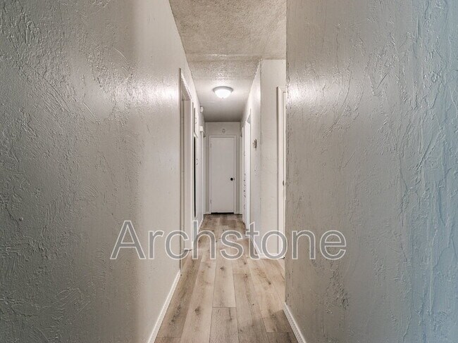 Building Photo - 401 NW 86th St