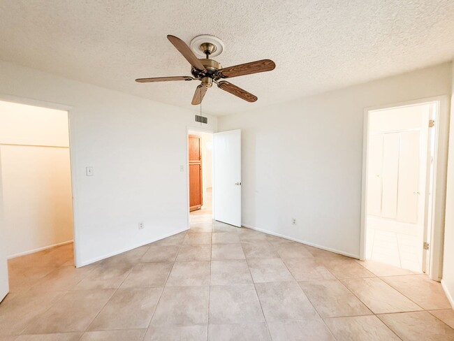 Building Photo - 3-Bedroom Gilbert Home with Tile Floors & ...