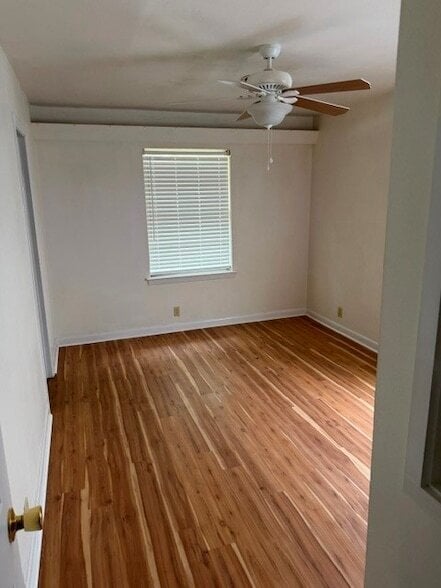 Building Photo - 1402 Hillcrest Dr