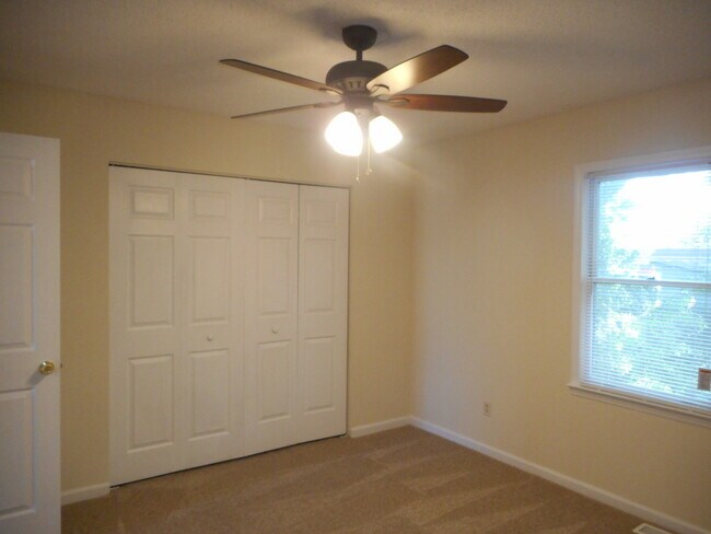 Building Photo - 1112 Camden Ave