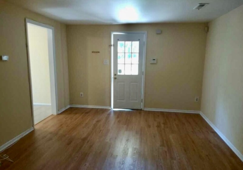 Building Photo - 743 Jackson St