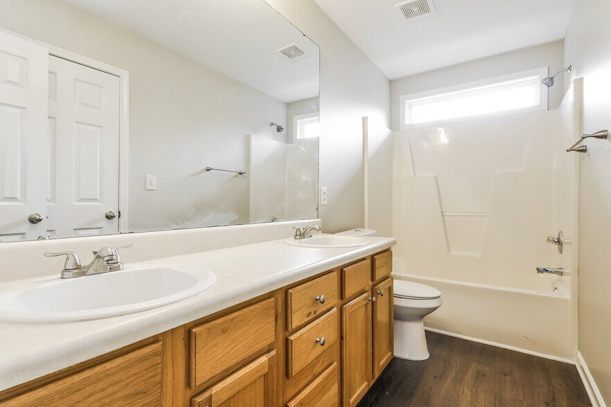 Building Photo - 2716 Lead Crystal Ct