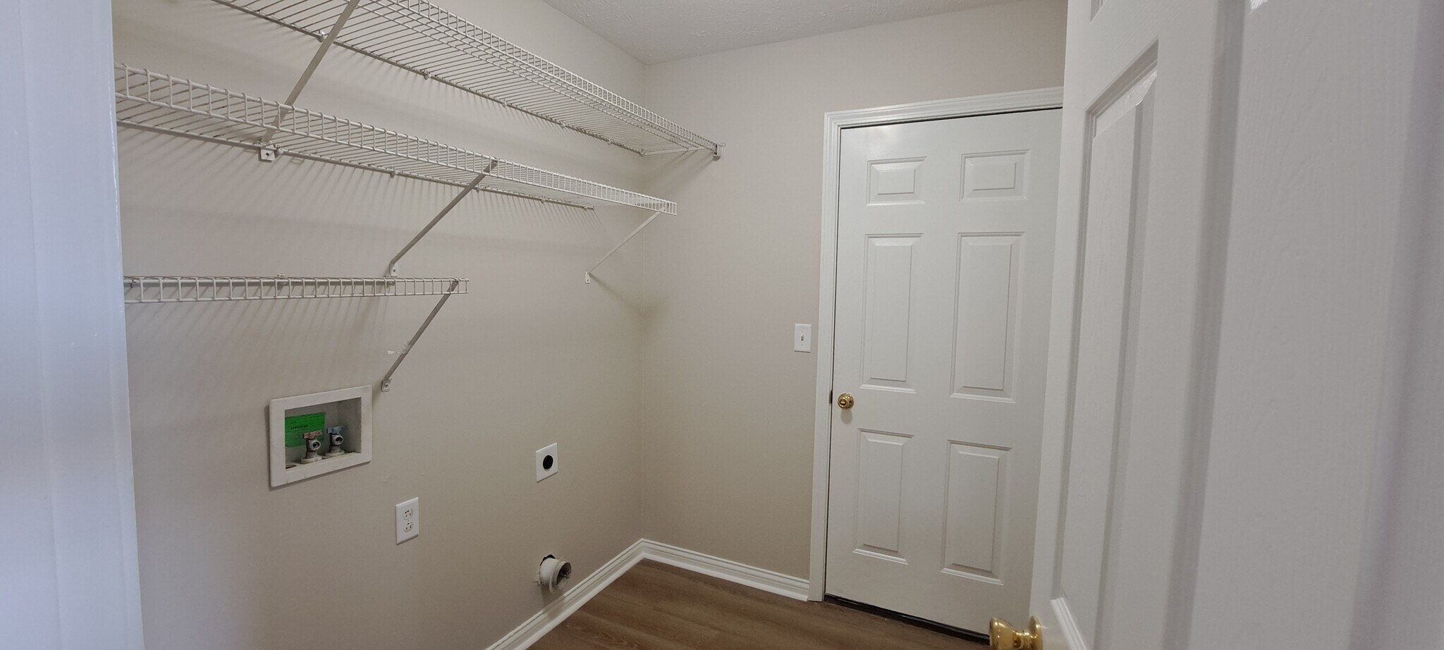 Building Photo - 1906 Terrace Pt