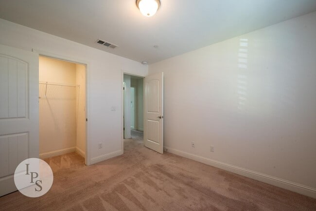 Building Photo - Fresno Westside Home, 4BR/3BA, Built 2019 ...
