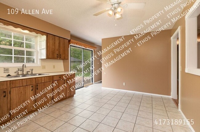 Building Photo - 109 N Allen Ave