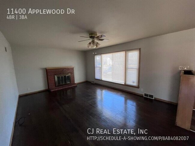 Building Photo - 11400 Applewood Dr