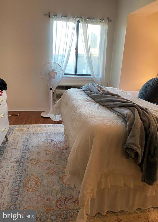 Building Photo - 200 Lombard St