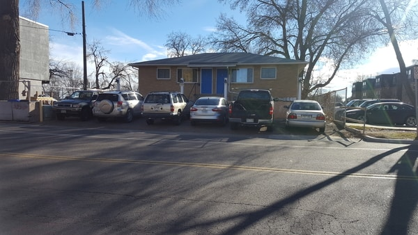 Building Photo - 1109 W Plum St
