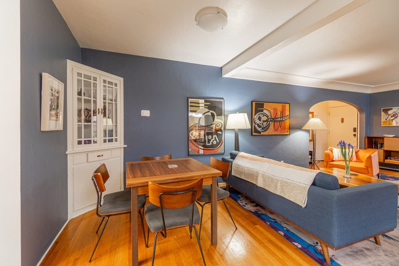 Building Photo - 622 Manor Dr