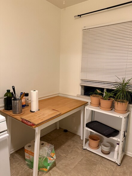 Building Photo - 3646 Vinton Ave