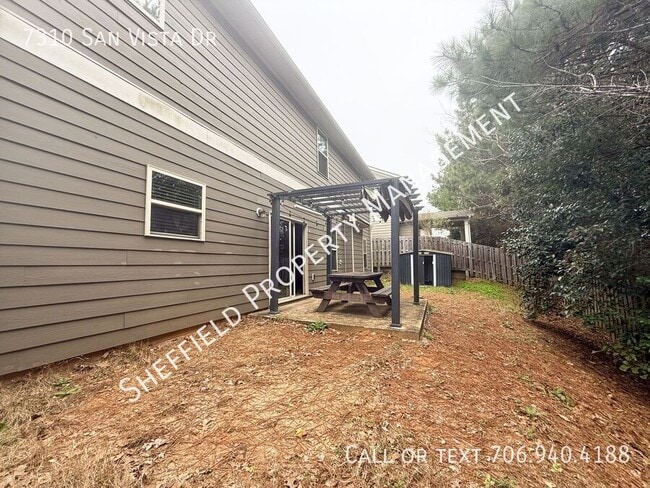 Building Photo - 7310 San Vista Dr