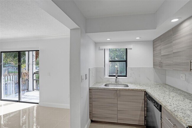 Building Photo - 701 NW 19th St