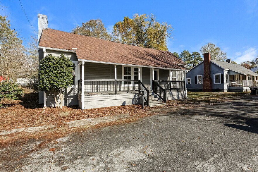 Building Photo - 3 Jackson St