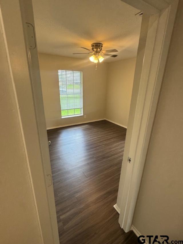 Building Photo - 125 Savannah Dr