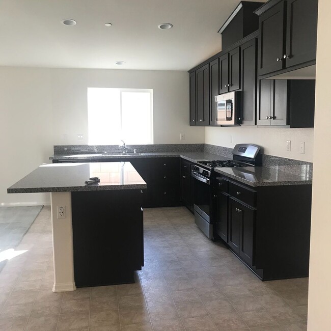 Primary Photo - Move in Ready