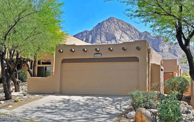 Building Photo - 1600 E Deer Shadow Ln