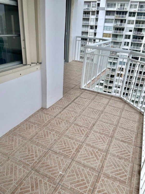 Building Photo - 18041 Biscayne Blvd
