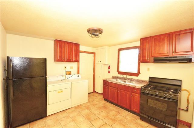 Building Photo - 623 Alvar St