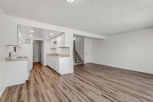 Building Photo - 791 Partridge Cmn