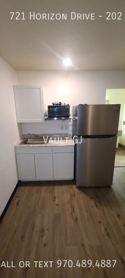 Building Photo - 721 Horizon Dr