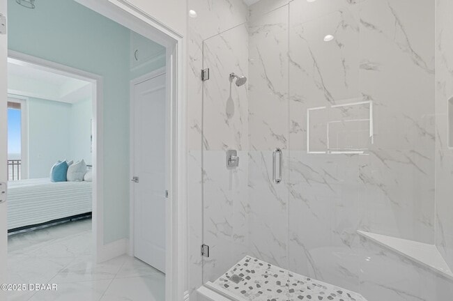 Building Photo - 200 Ocean Crest Dr