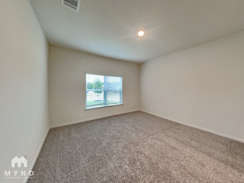Building Photo - 200 Tidwell Dr