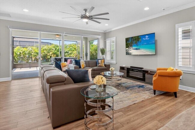 Building Photo - 5612 Del Coronado Dr