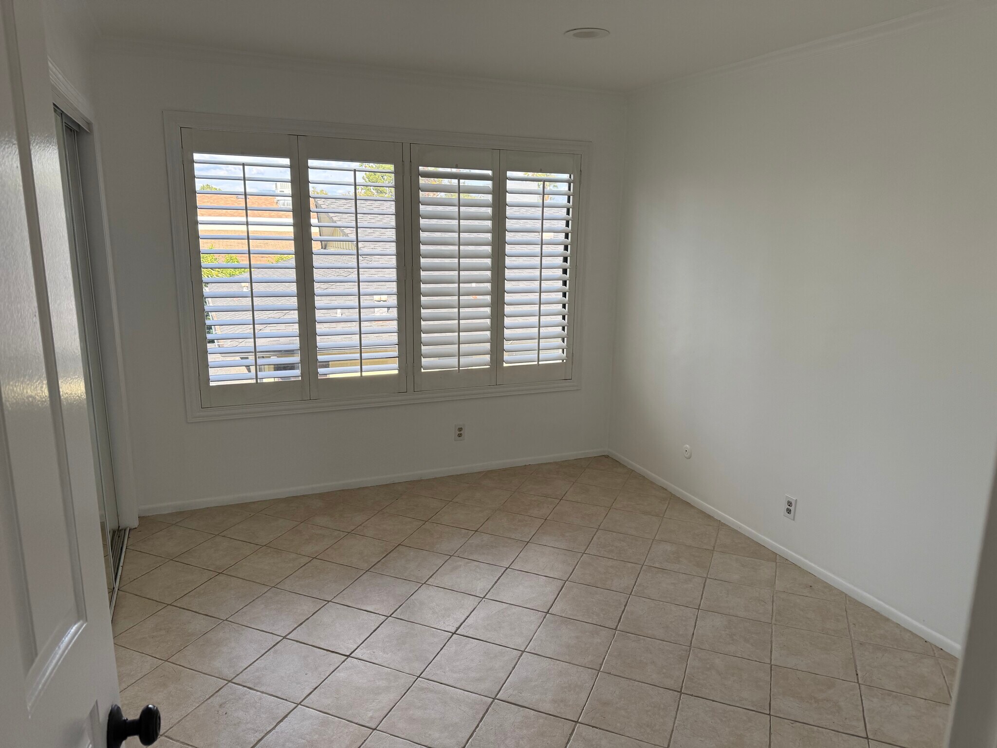 Building Photo - 4500 Whitsett Ave